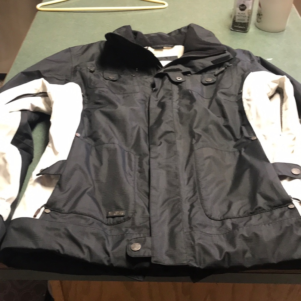 Oakley women’s ski jacket